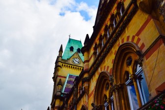 Love the colourful buildings of old England.
