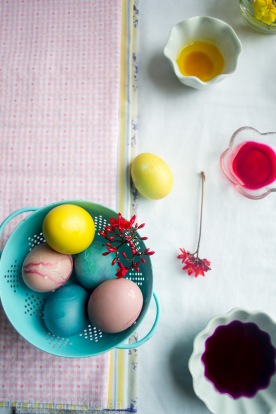 Painting eggs at Easter time. Photo credit: www.theprimlanikitchen.com