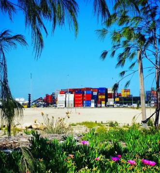 I love this iconic part of Fremantle. And the ride along the coastline here is simply magical. 